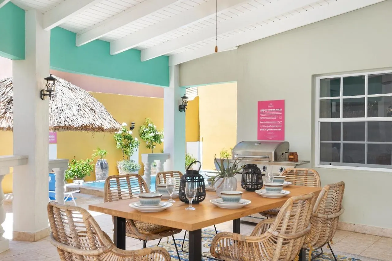 Rooi Santo 10-F Villa Noord Feriehus